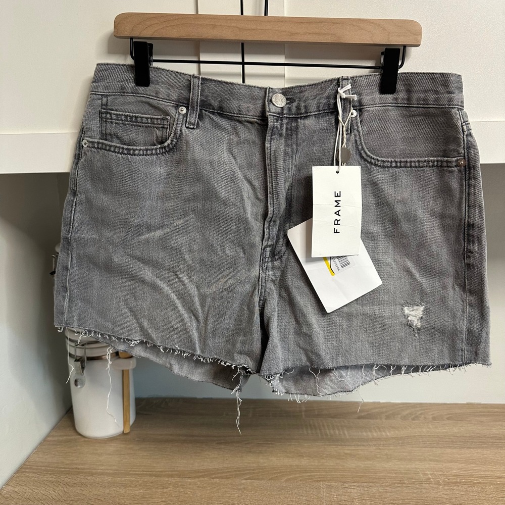 FRAME Le Simone Short Women 31 Gray Denim Distressed Raw Hem High Rise Grunge